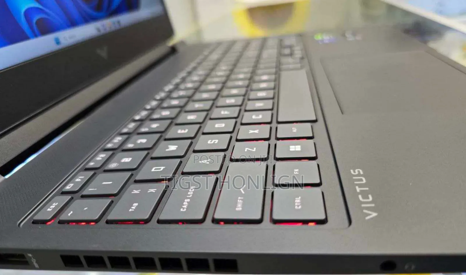 New Laptop HP Victus 15 16GB AMD Ryzen 7 SSD 1T