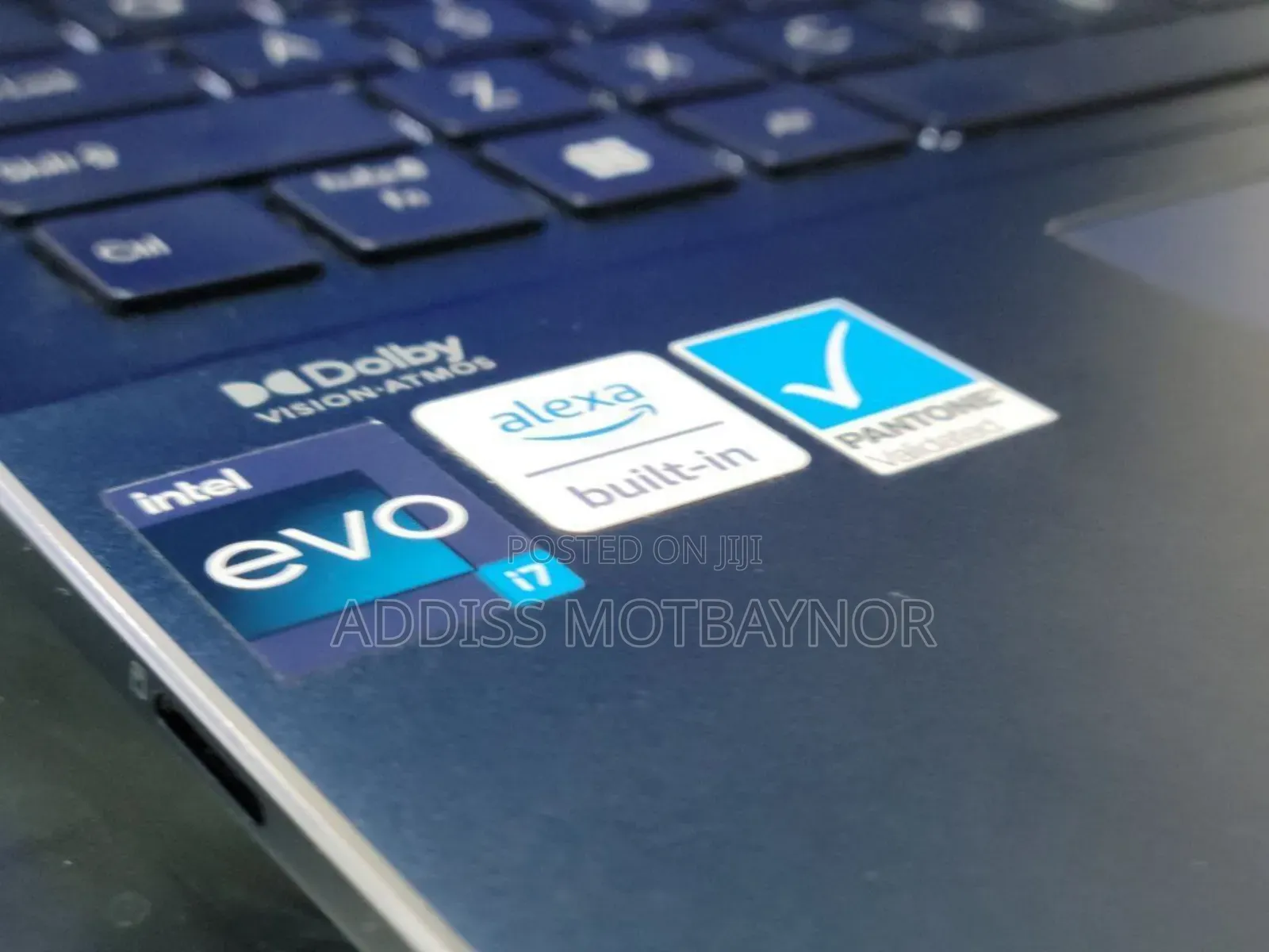 New Laptop Asus ZenBook UX430UA 16GB Intel Core I7 SSD 512GB