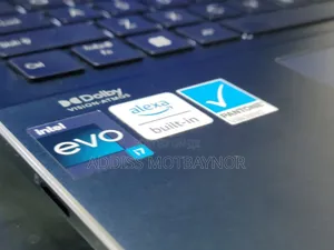 New Laptop Asus ZenBook UX430UA 16GB Intel Core I7 SSD 512GB