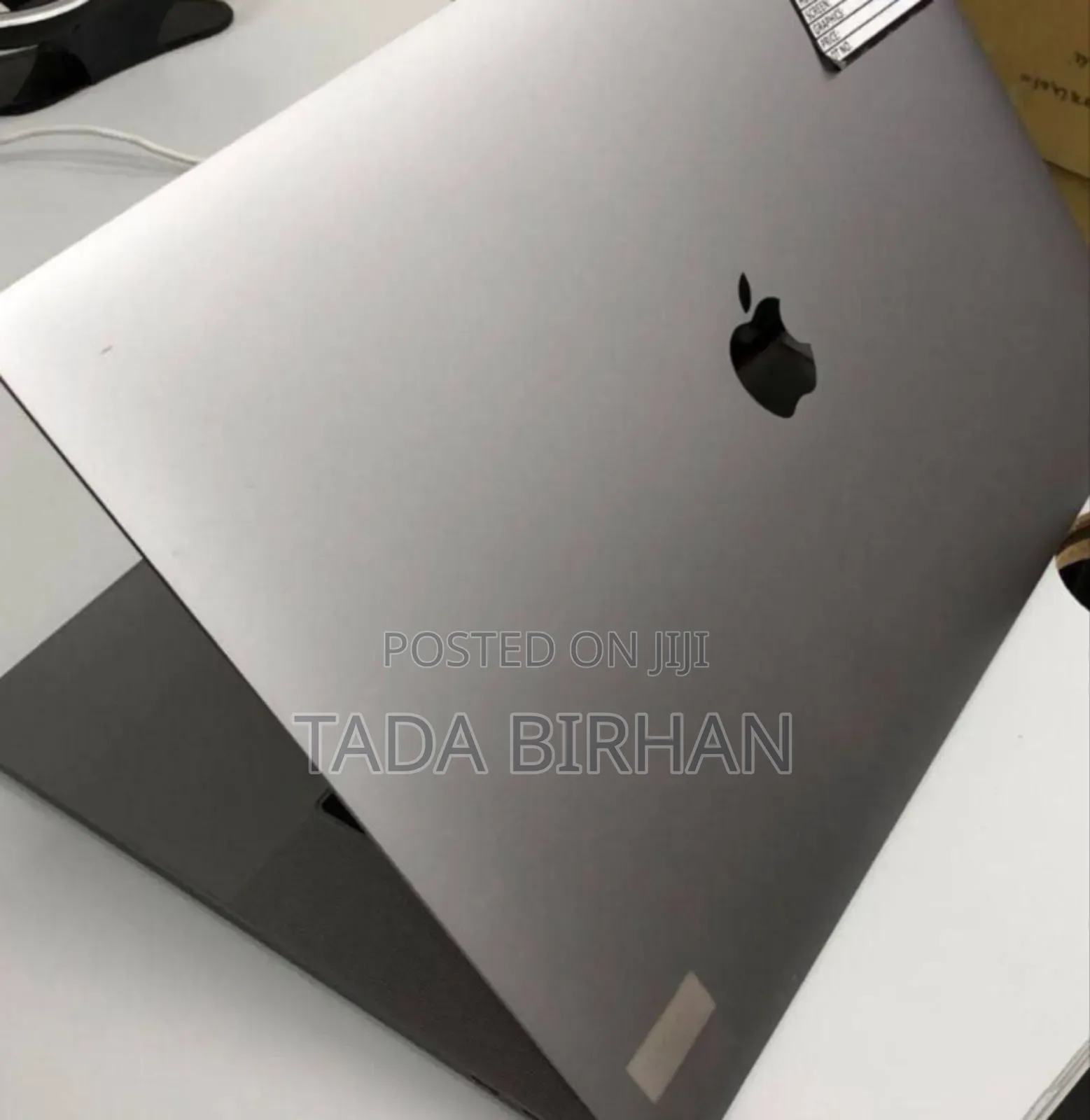New Laptop Apple MacBook Pro 2019 16GB Intel Core I9 SSD 512GB