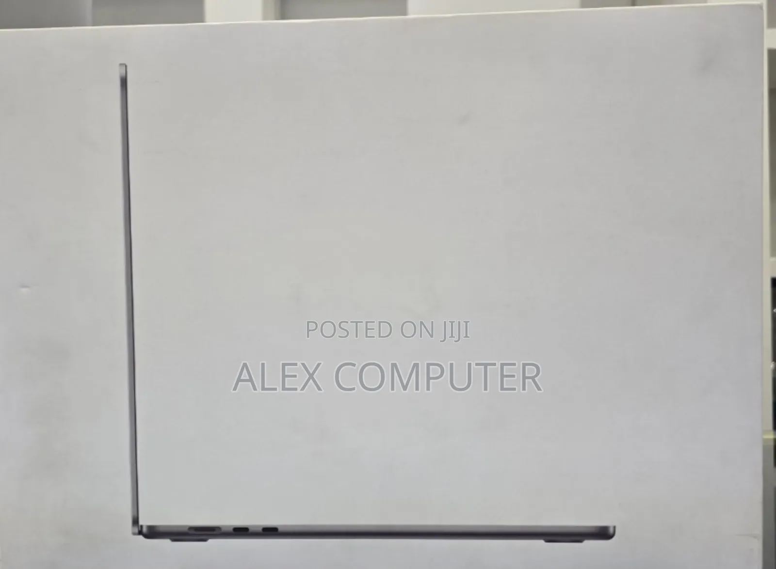 New Laptop Apple MacBook Air 2024 M3 15-Inch 8GB Apple M3 SSD 256GB