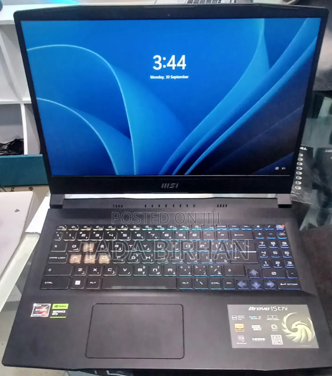 New Laptop MSI GF63 16GB AMD Ryzen 7 SSD 512GB