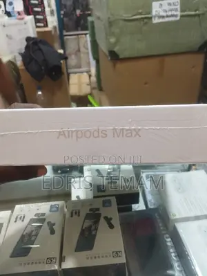 Photo - Air Pod Max Headset