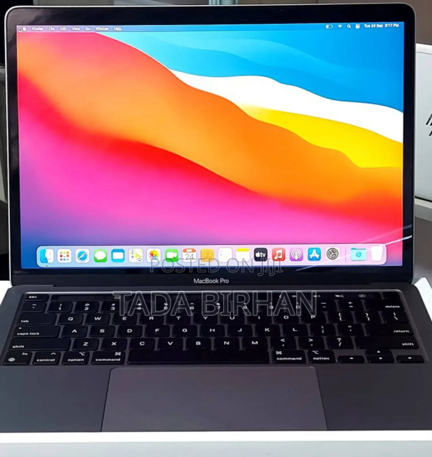 New Laptop Apple MacBook Pro M1 8GB Apple M1 Pro SSD 256GB