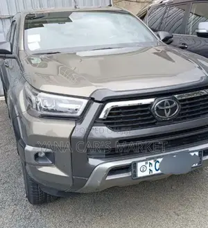 New Toyota Hilux 2021 Gray