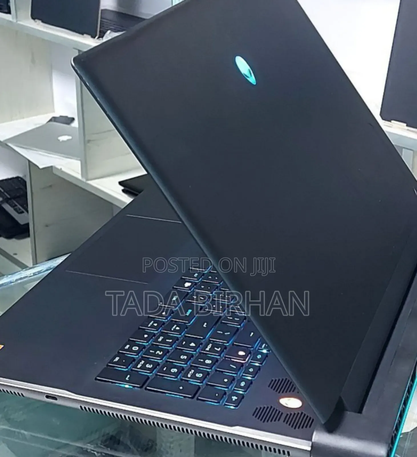 New Laptop Alienware M17x R2 32GB Intel Core I9 SSD 1T