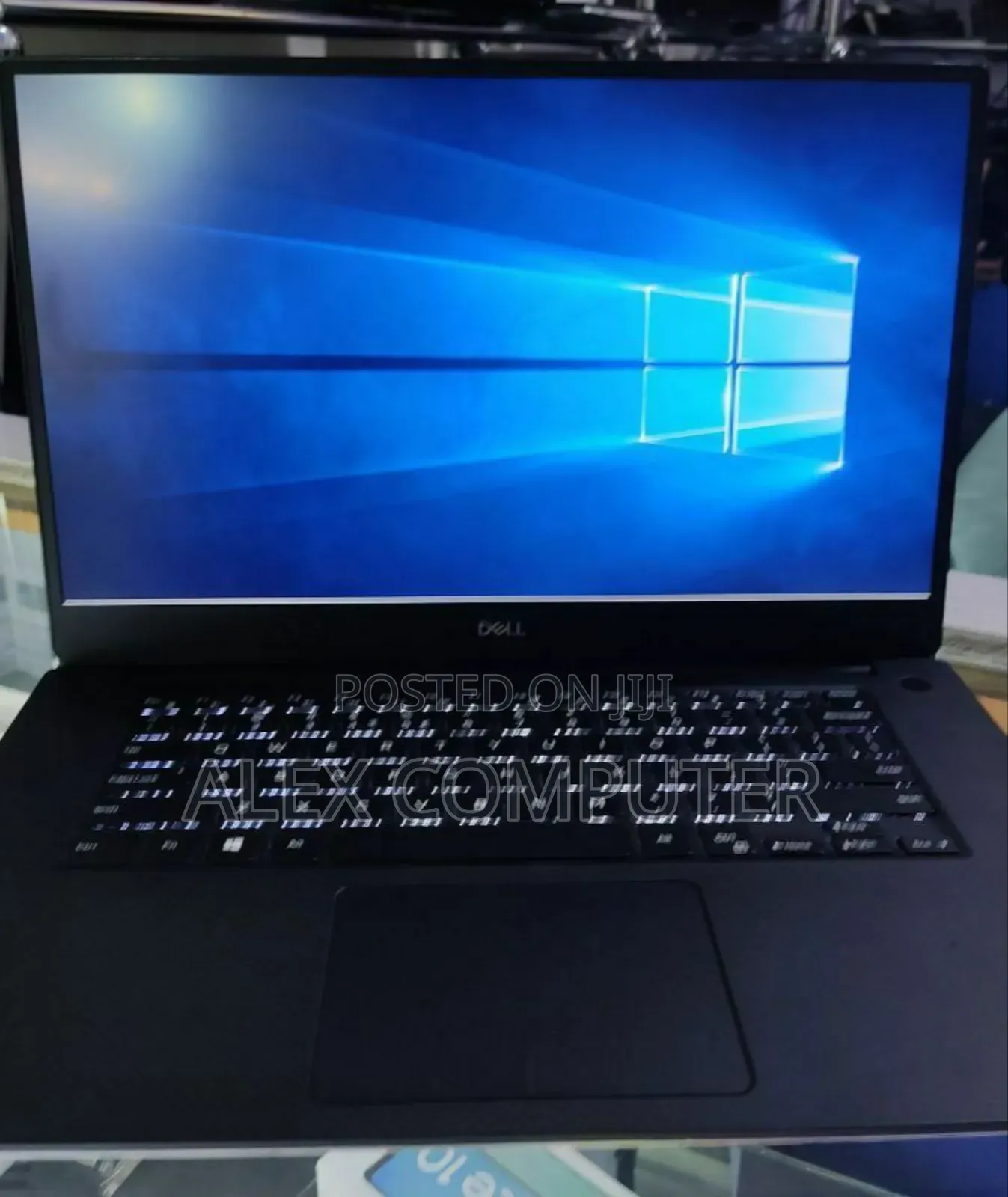 New Laptop Dell XPS 15 8GB Intel Core I7 SSD 512GB