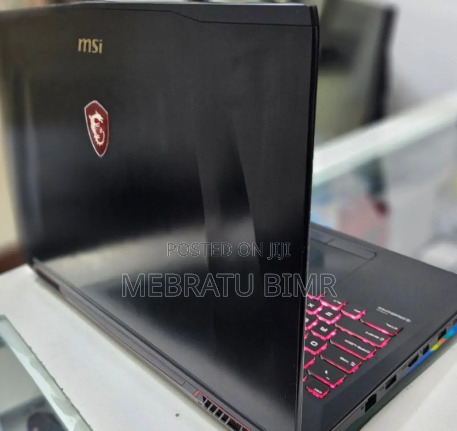 New Laptop MSI GF63 8GB Intel Core I7 SSD 256GB