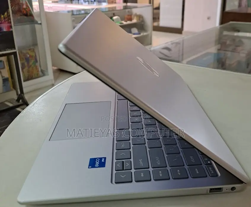 New Laptop HP EliteBook 840 16GB Intel Core I5 SSD 512GB