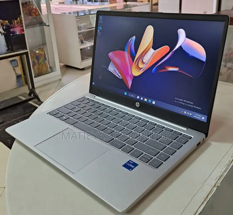 New Laptop HP EliteBook 840 16GB Intel Core I5 SSD 512GB