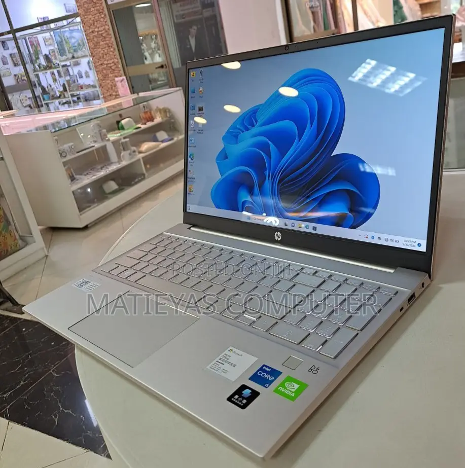 New Laptop HP Pavilion 15 16GB Intel Core I5 SSD 512GB