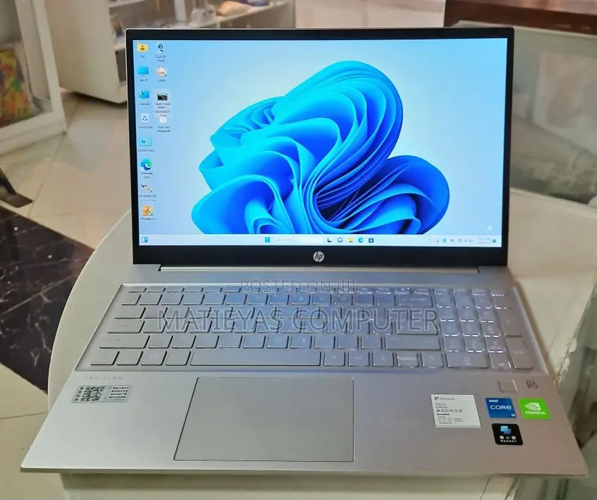 New Laptop HP Pavilion 15 16GB Intel Core I5 SSD 512GB