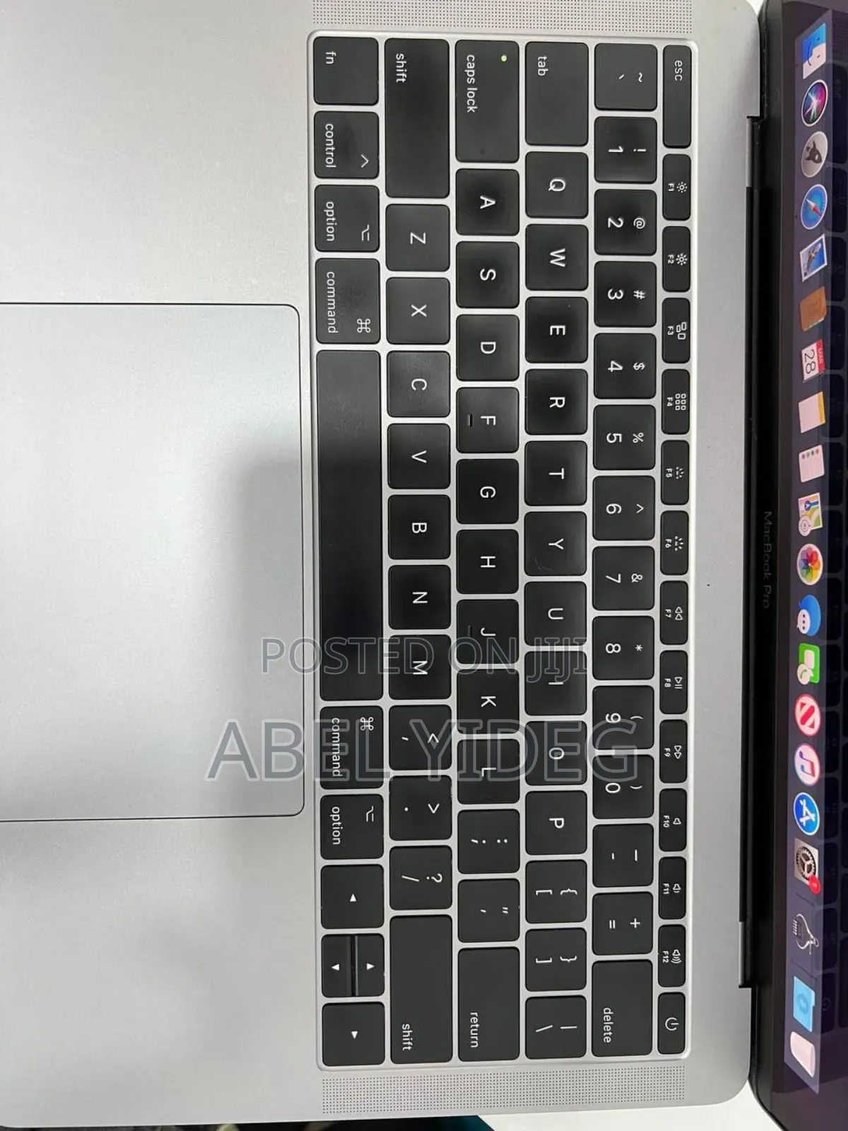 New Laptop Apple MacBook Pro 2017 8GB Intel Core I5 SSD 256GB