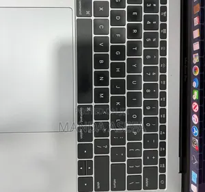 New Laptop Apple MacBook Pro 2017 8GB Intel Core I5 SSD 256GB