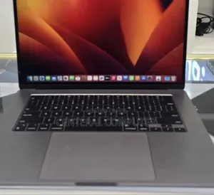 Photo - New Laptop Apple MacBook Air 2022 M2 8GB Apple M2 SSD 256GB