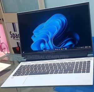 New Laptop Dell G15 5511 16GB Intel Core I7 SSD 512GB