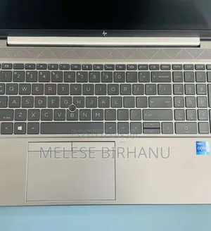 New Laptop HP ZBook Firefly G8 16GB Intel Core I7 SSD 512GB
