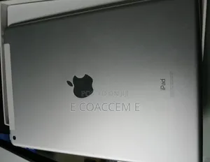 New Apple iPad 10.2 (2019) 128 GB Silver