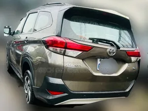 Toyota Rush 2022 Brown