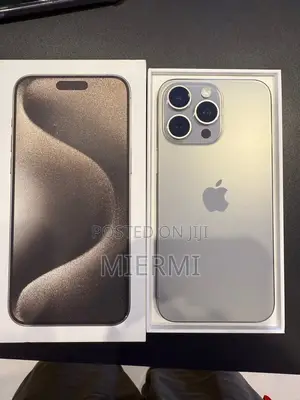 Apple iPhone 15 Pro Max 256 GB White