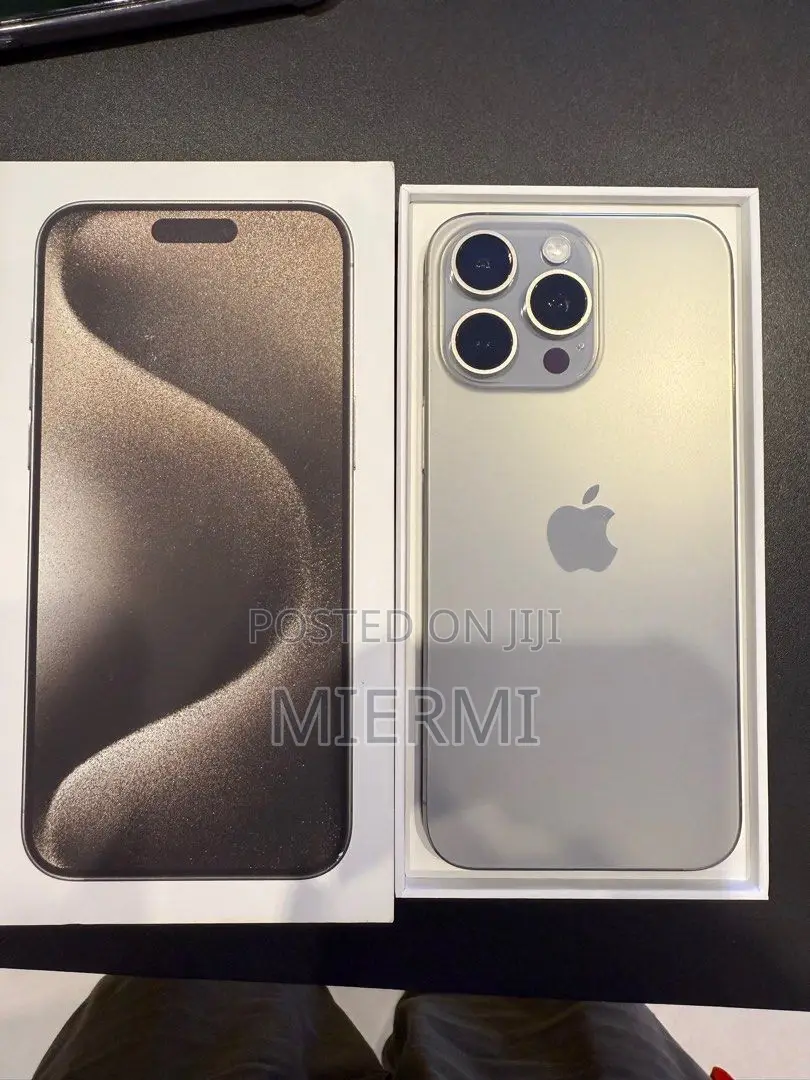 Apple iPhone 15 Pro Max 256 GB White