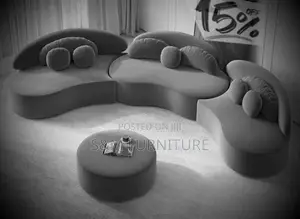 Photo - Elegant Oval Sofa Set