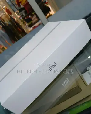 New Apple iPad 10.2 (2019) 128 GB Silver