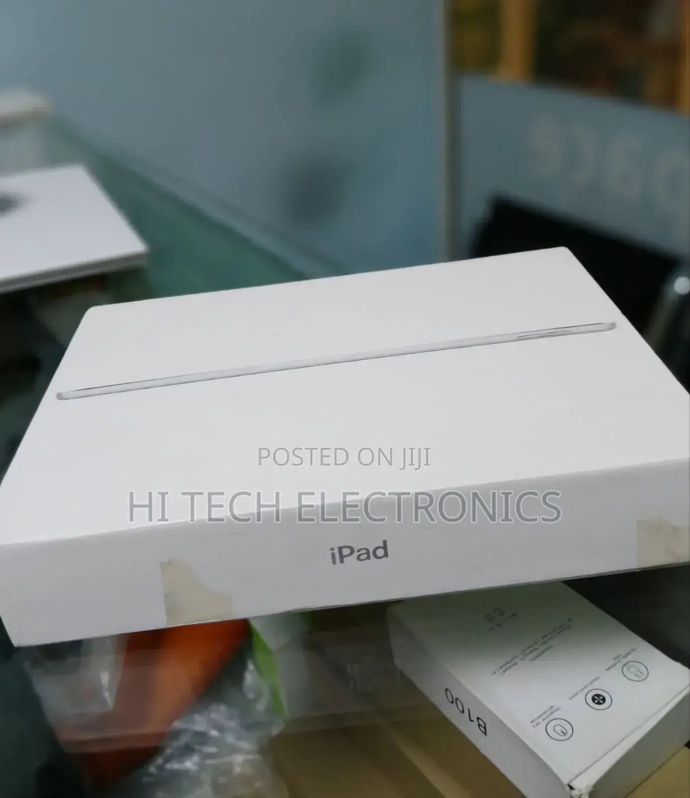 New Apple iPad 10.2 (2019) 128 GB Silver