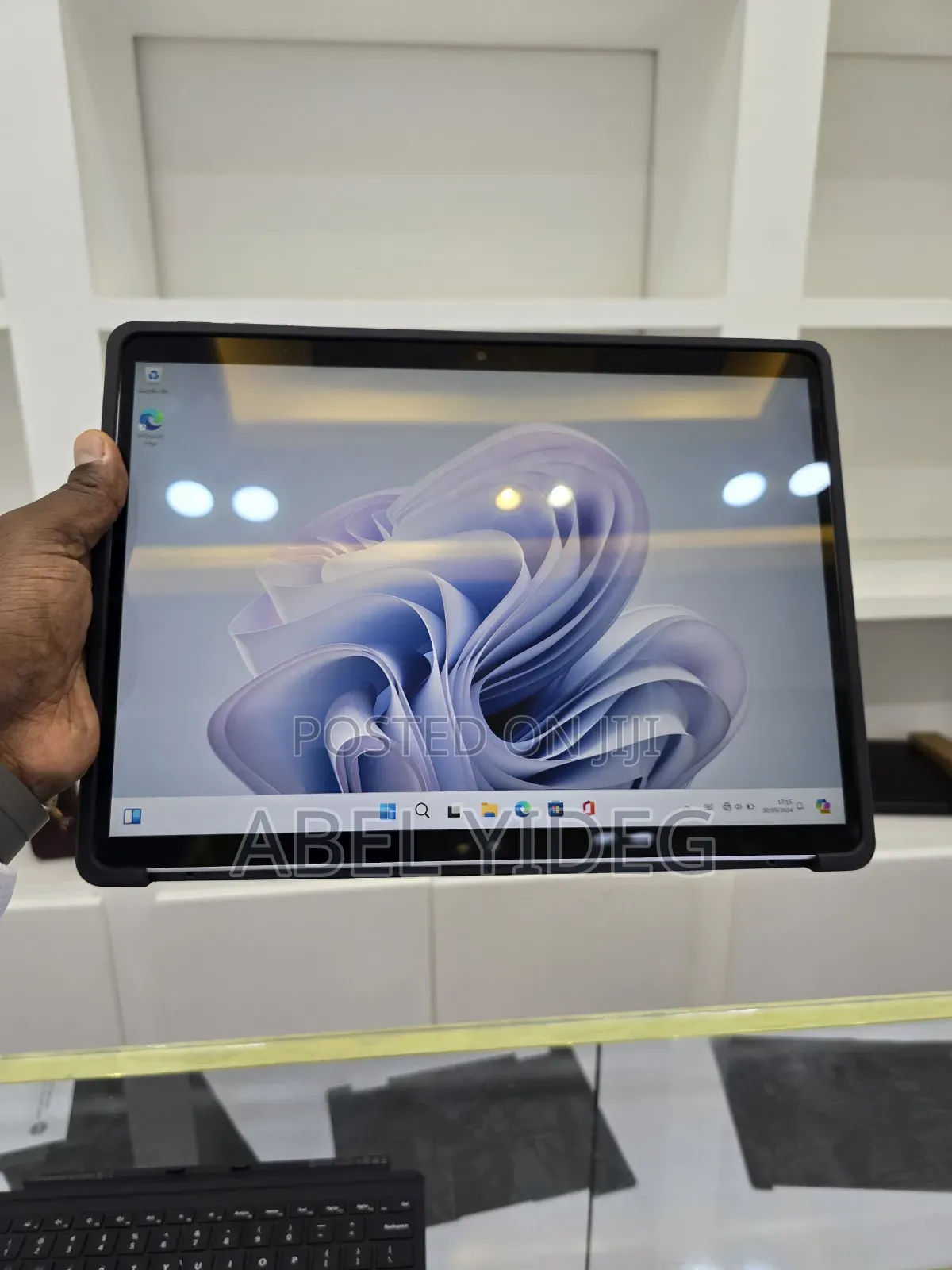 New Laptop Microsoft Surface Pro 9 32GB Intel Core I7 SSD 1T