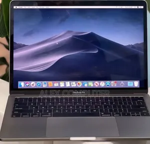 Photo - New Laptop Apple MacBook Pro 2017 8GB Intel Core I5 SSD 256GB