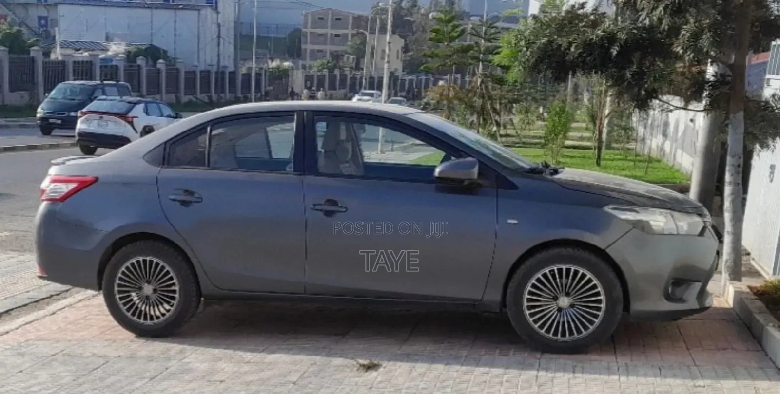 Toyota Yaris 2013 Matt Black