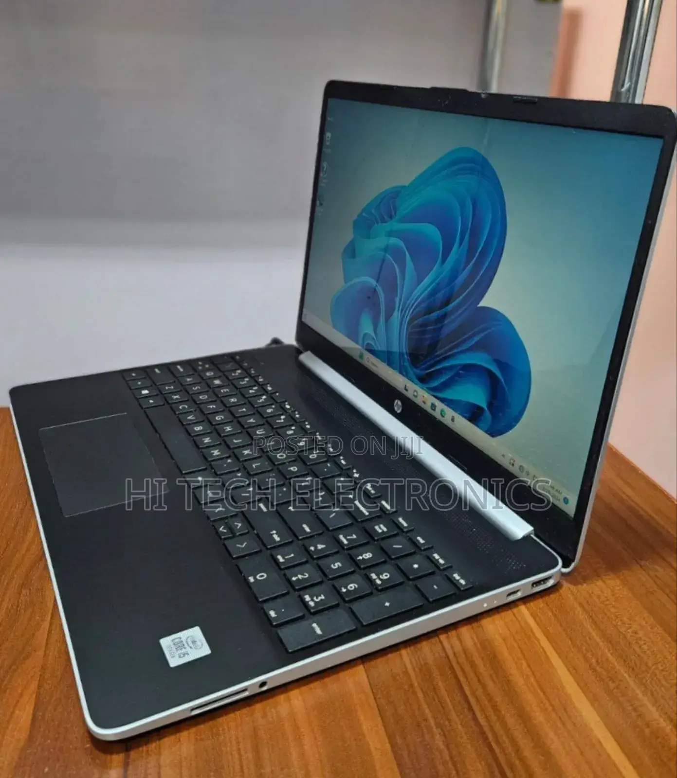 New Laptop HP Stream Notebook 8GB Intel Core I5 HDD 1T
