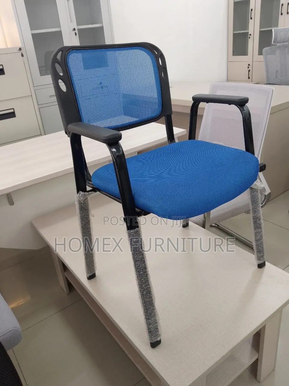 Office Furniture Guest Chair የቢሮ እንግዳ ወንፊ ወንበር