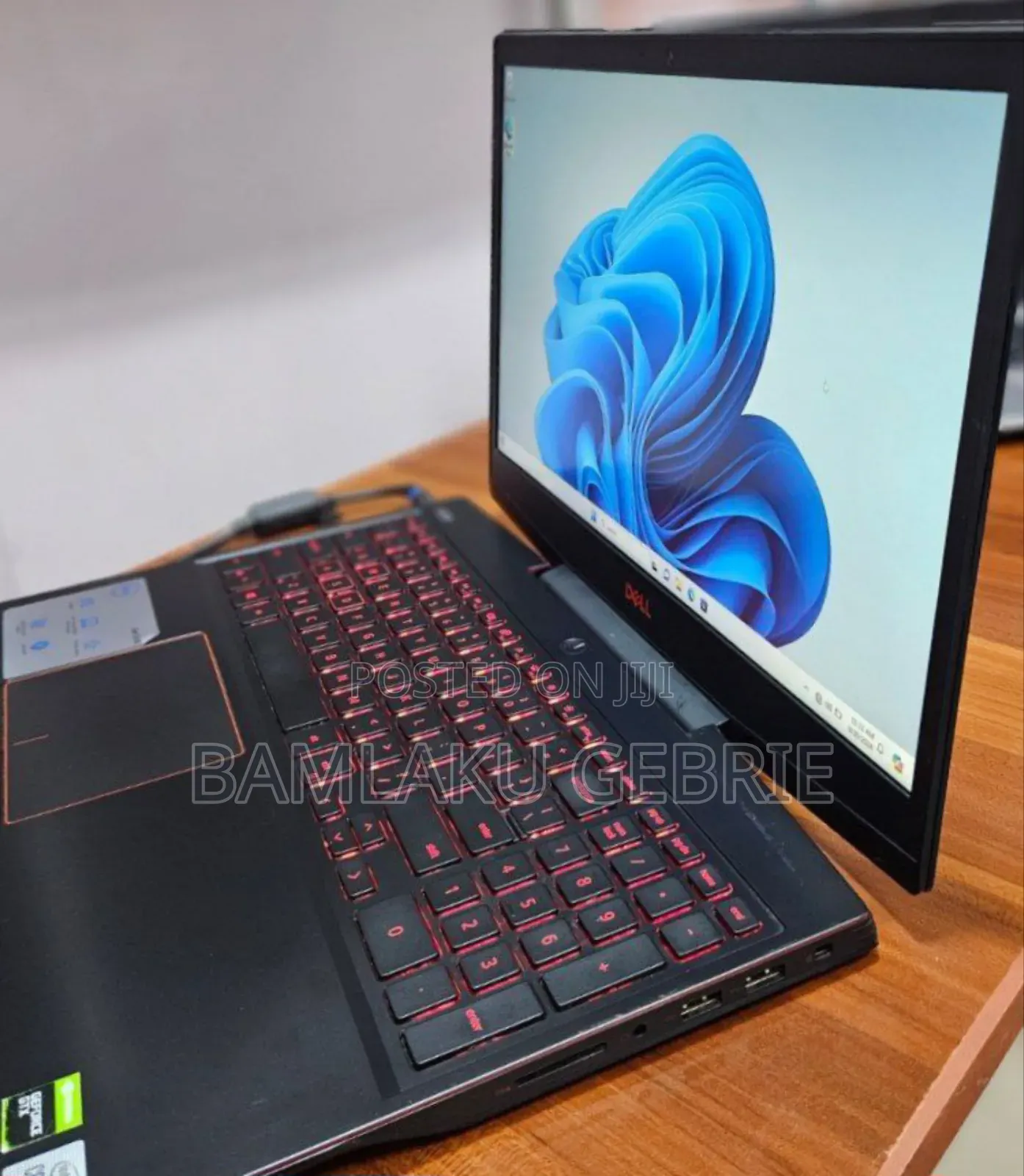 New Laptop Dell G3 17 3579 8GB Intel Core I5 SSD 512GB