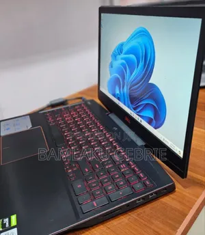 New Laptop Dell G3 17 3579 8GB Intel Core I5 SSD 512GB