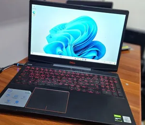 New Laptop Dell G3 17 3579 8GB Intel Core I5 SSD 512GB