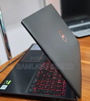 New Laptop Dell G3 17 3579 8GB Intel Core I5 SSD 512GB