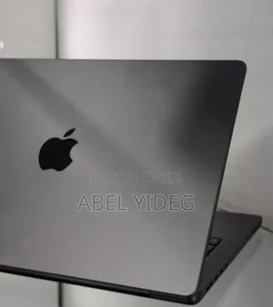 New Laptop Apple MacBook Pro 2023 M3 14-Inch 18GB Apple M3 SSD 512GB
