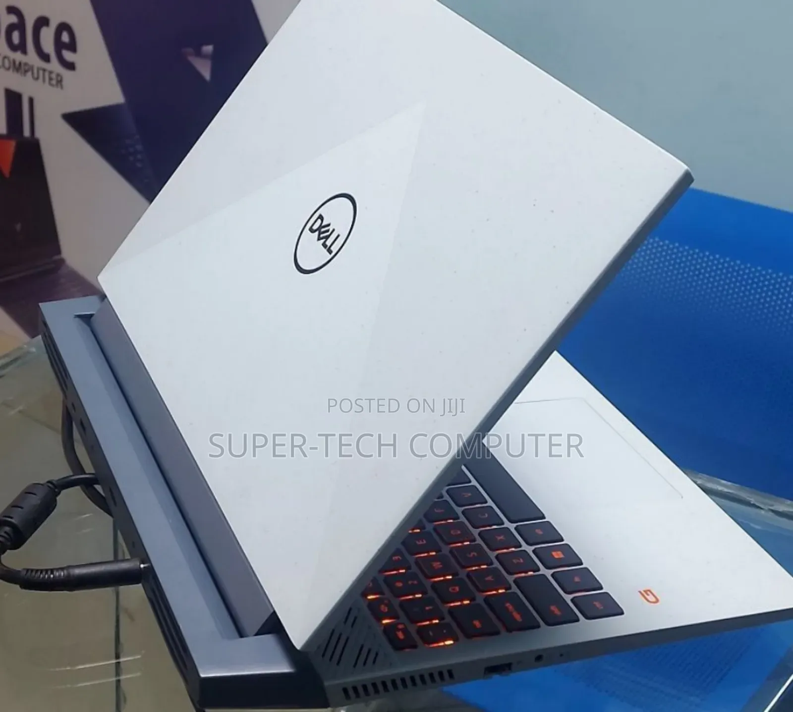 New Laptop Dell G15 5511 16GB AMD Ryzen 5 SSD 512GB