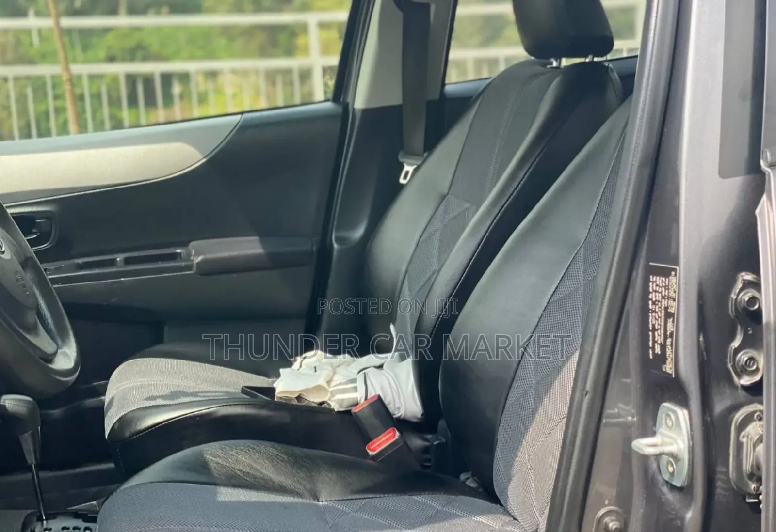 Toyota Yaris 2012 Burgundy