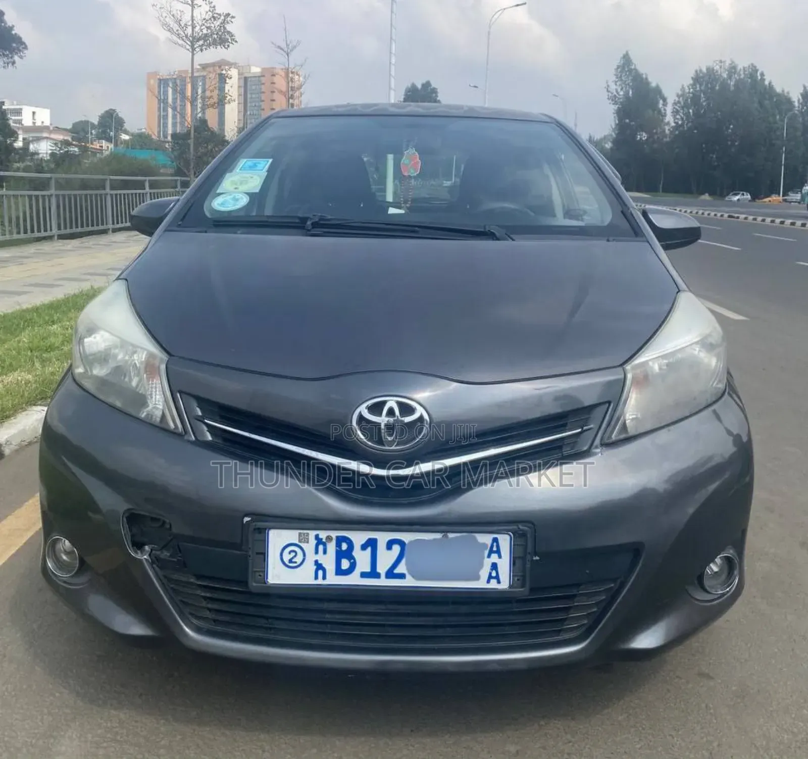 Toyota Yaris 2012 Burgundy