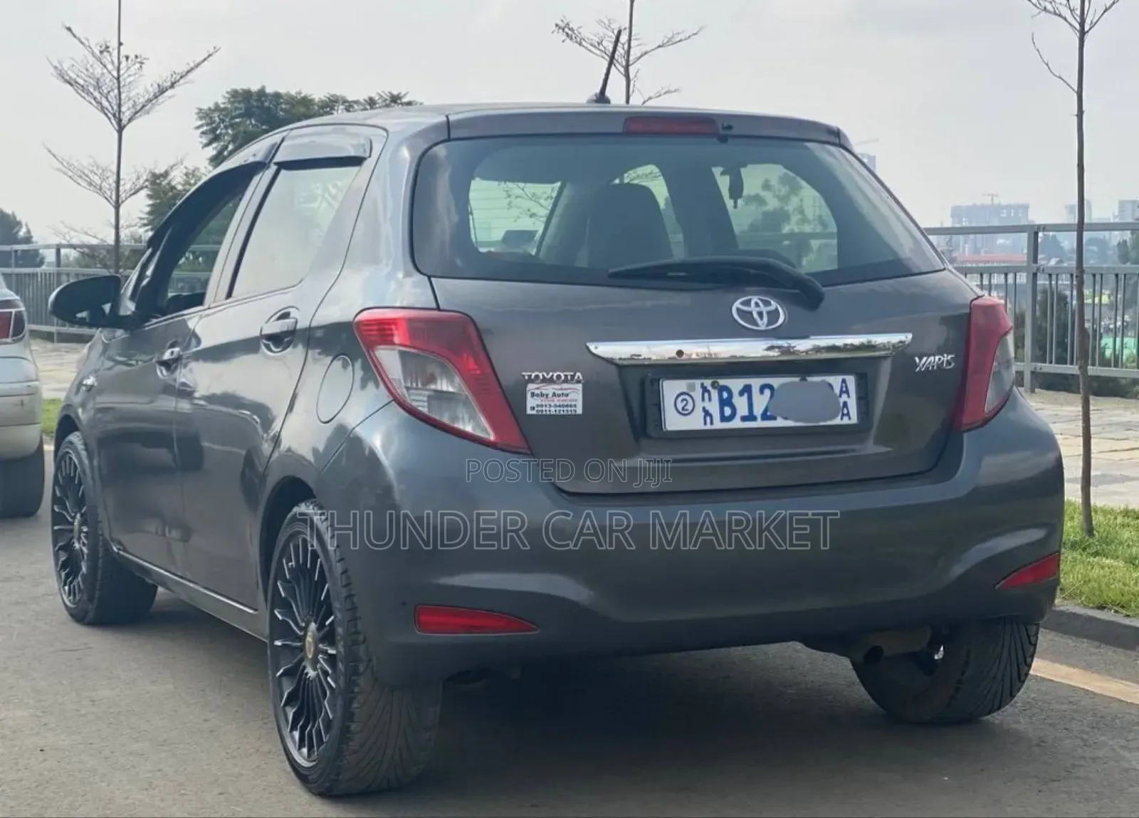 Toyota Yaris 2012 Burgundy