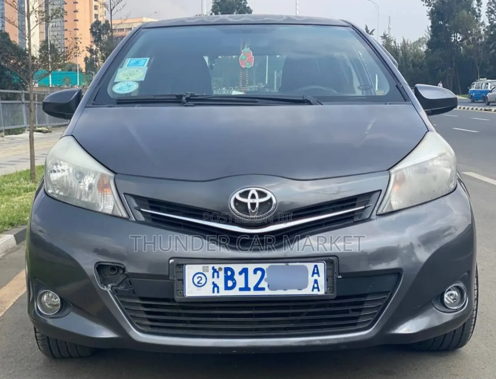 Toyota Yaris 2012 Burgundy