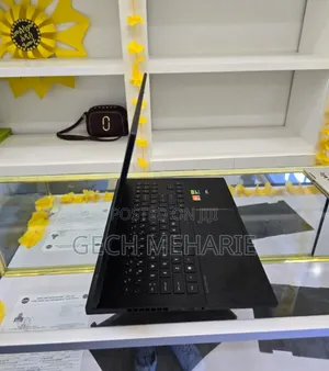 New Laptop HP Omen 16 16GB AMD Ryzen 9 SSD 512GB