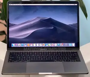 Photo - New Laptop Apple MacBook Pro 2017 8GB Intel Core I5 SSD 256GB