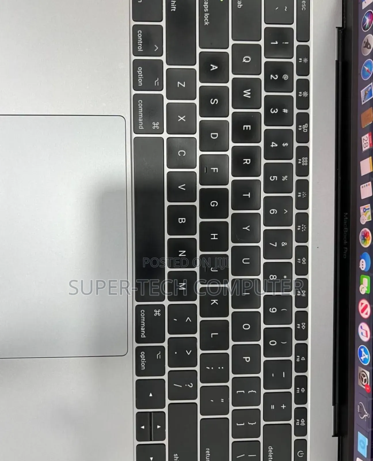 New Laptop Apple MacBook Pro 2017 8GB Intel Core I5 SSD 256GB