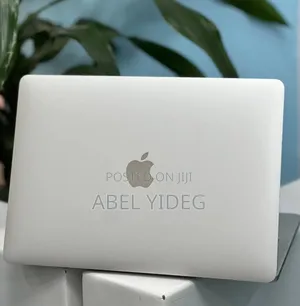 New Laptop Apple MacBook Pro 2017 8GB Intel Core I5 SSD 256GB