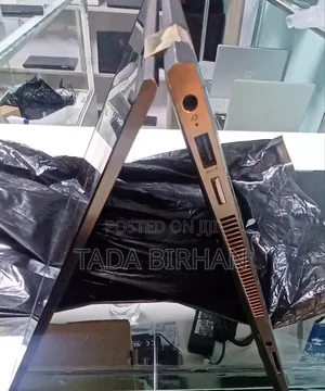 New Laptop HP Spectra 13 16GB Intel Core I7 SSD 512GB