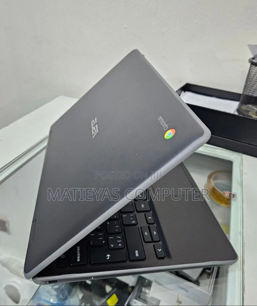 New Laptop Asus 4GB Intel SSD 640GB