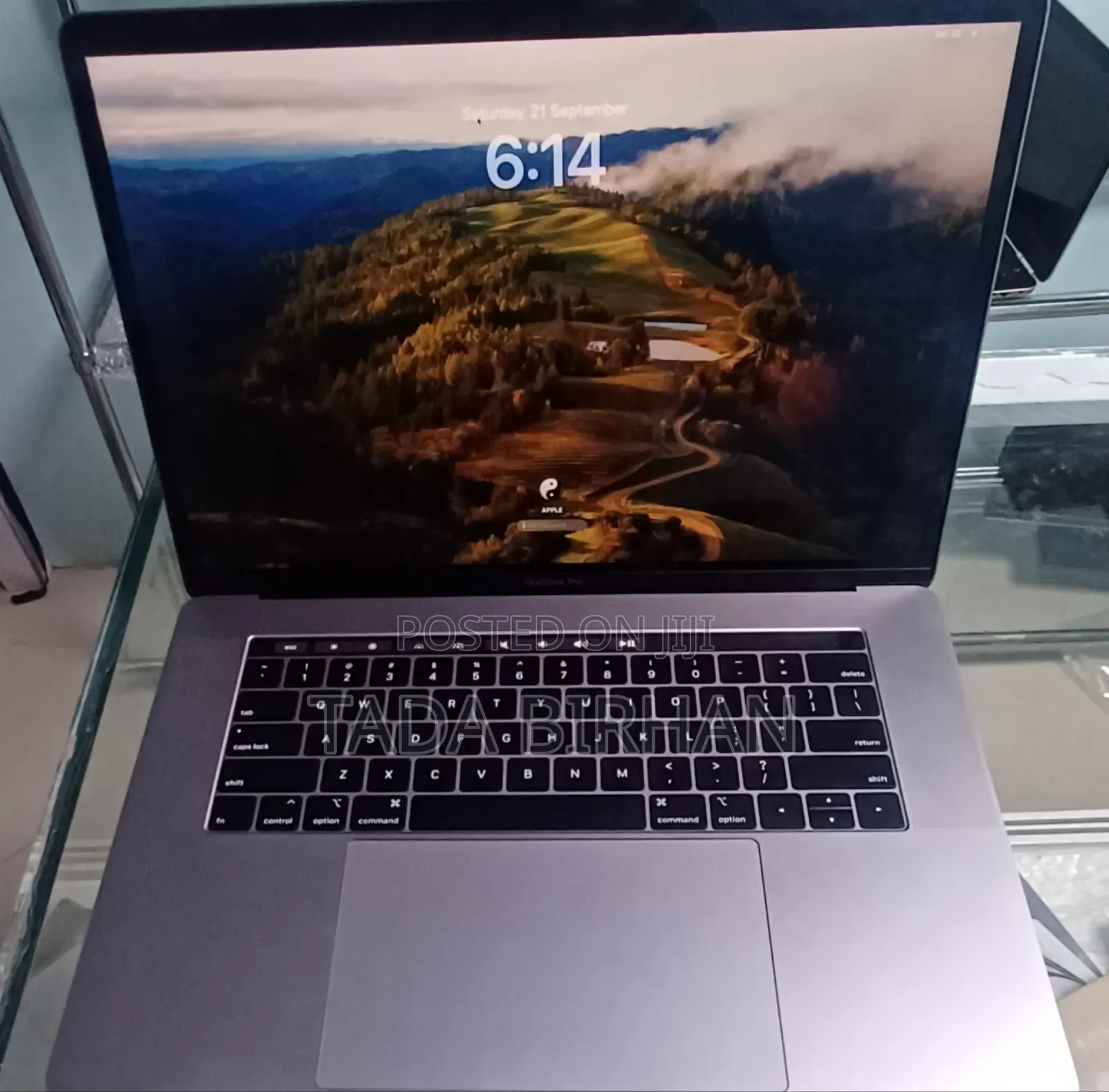 New Laptop Apple MacBook Pro 2017 16GB Intel Core I9 SSD 512GB